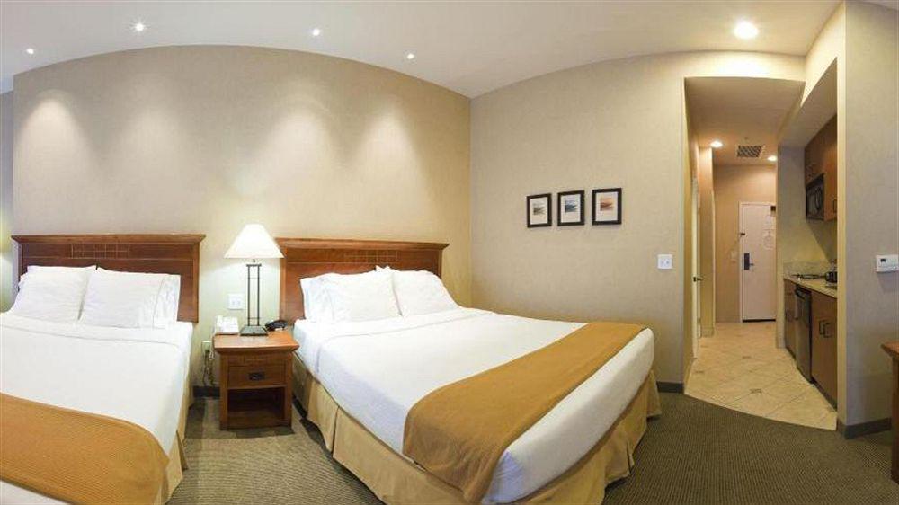 Holiday Inn Express Hotel & Suites Ventura Harbor By Ihg Buitenkant foto