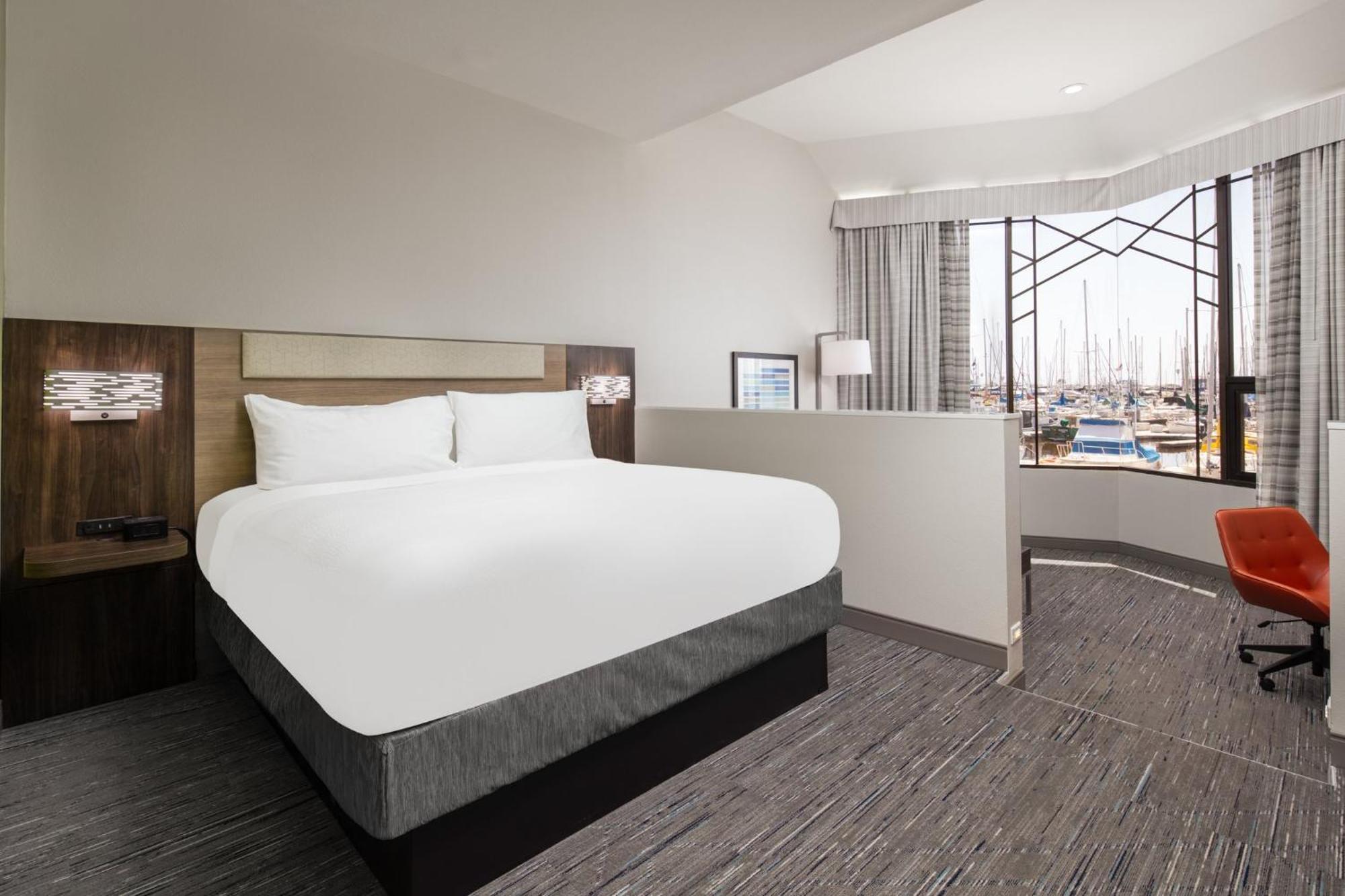 Holiday Inn Express Hotel & Suites Ventura Harbor By Ihg Buitenkant foto