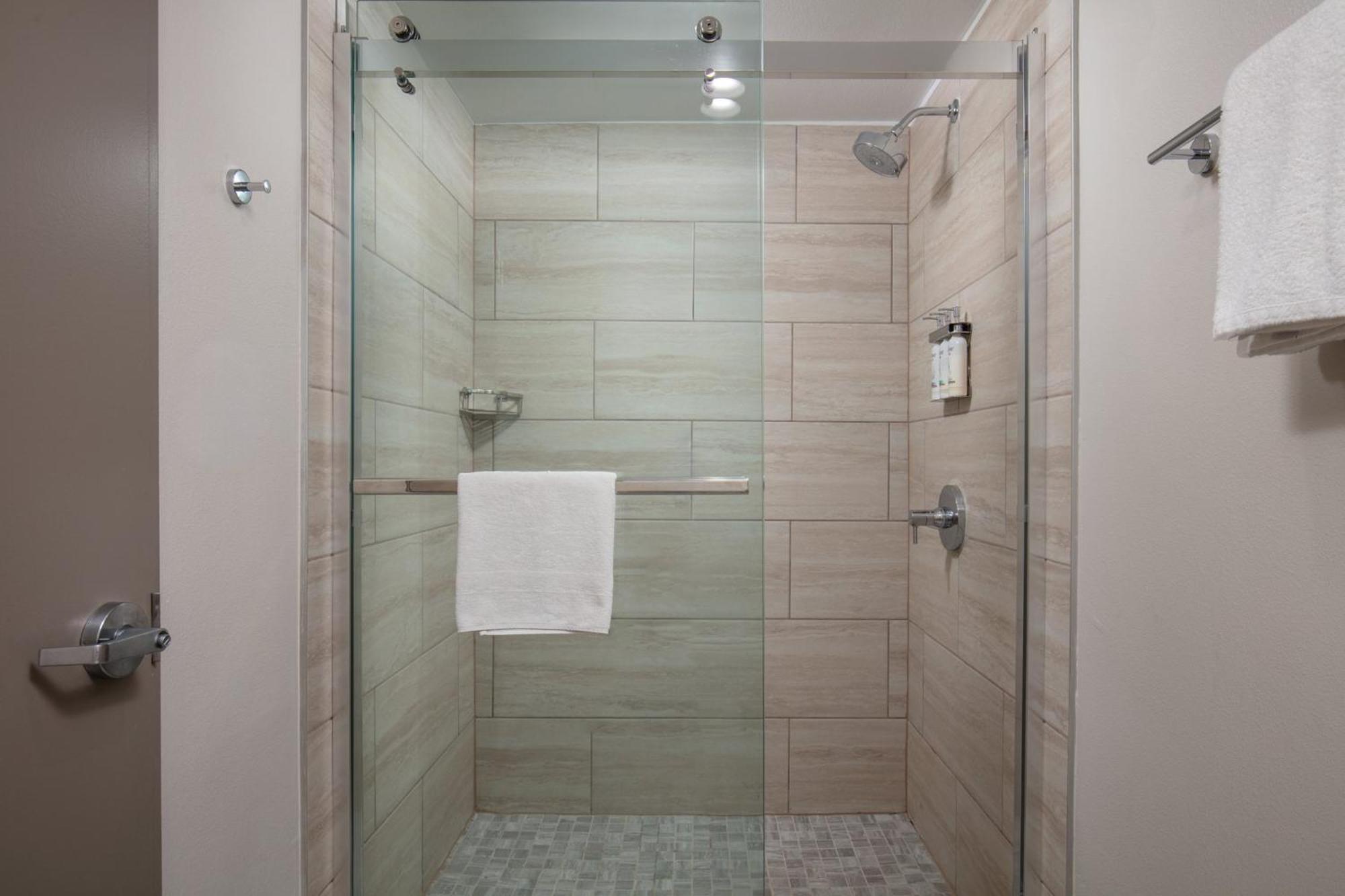 Holiday Inn Express Hotel & Suites Ventura Harbor By Ihg Buitenkant foto