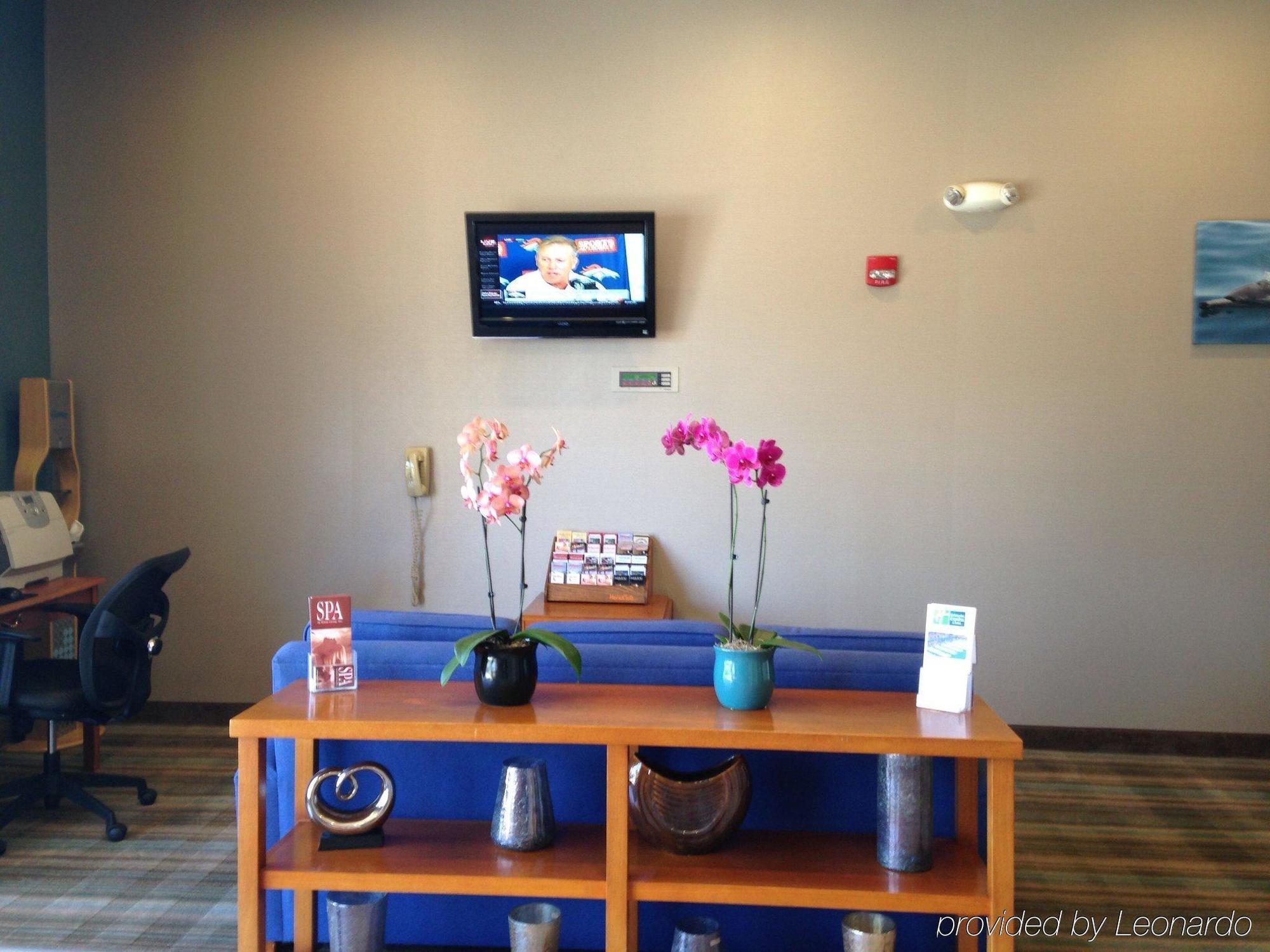 Holiday Inn Express Hotel & Suites Ventura Harbor By Ihg Buitenkant foto