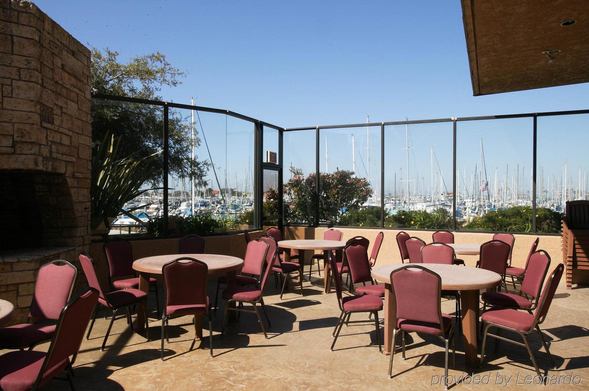 Holiday Inn Express Hotel & Suites Ventura Harbor By Ihg Buitenkant foto