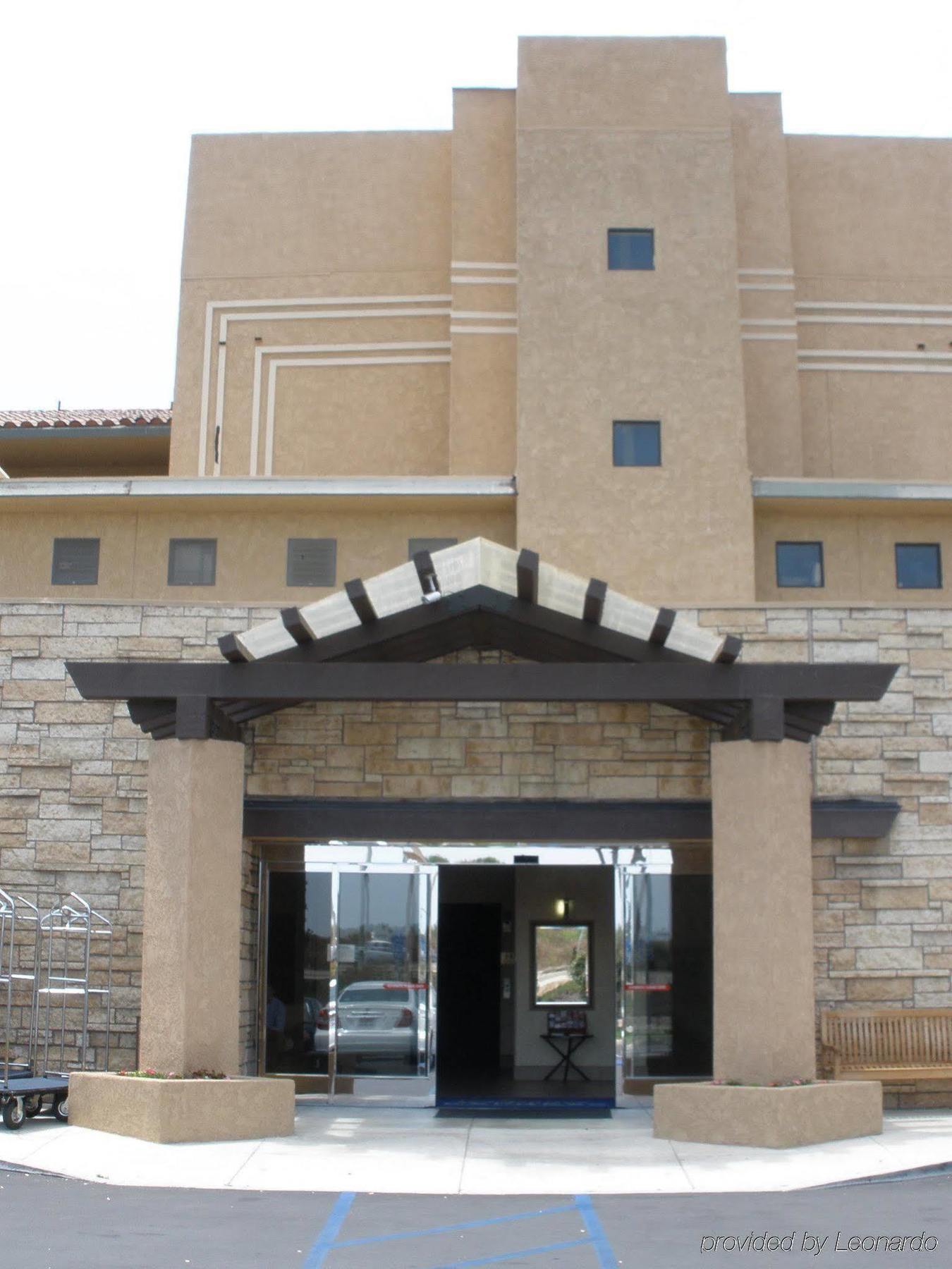 Holiday Inn Express Hotel & Suites Ventura Harbor By Ihg Buitenkant foto